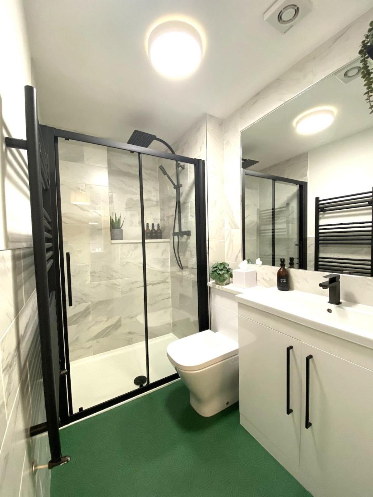 צ'סטר Boutique Chapel Apartment Within City Walls מראה חיצוני תמונה